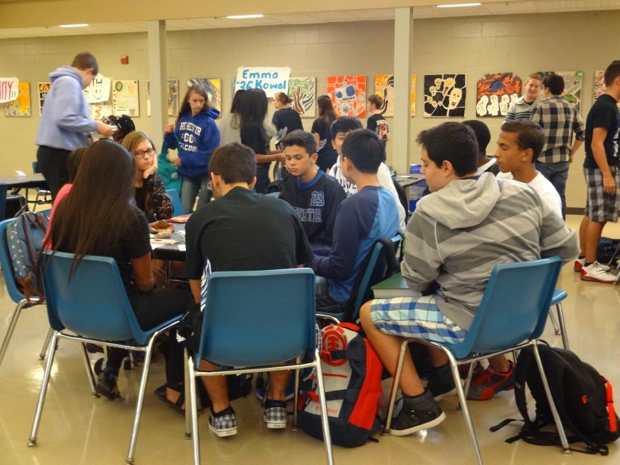 Freshman mentor program meet-up meant to continue relationship building