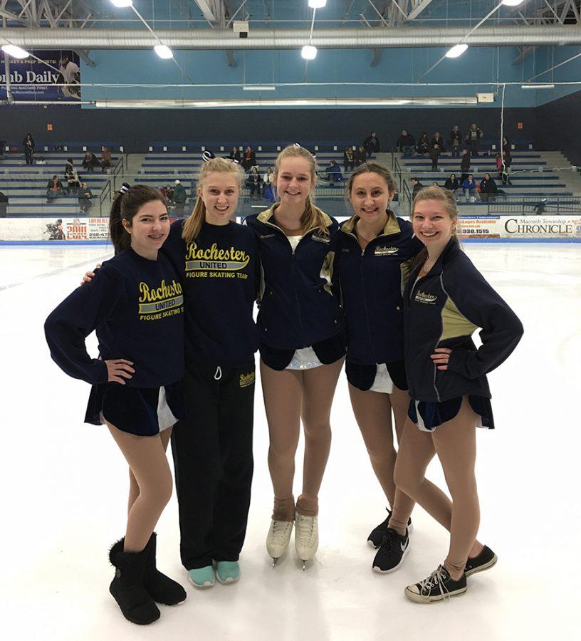 Mleczek (far left), McCaslin (far right), and Taylor (middle right) pose with teammates from Adams and Stoney Creek. Photo courtesy of Nellierae McCaslin.